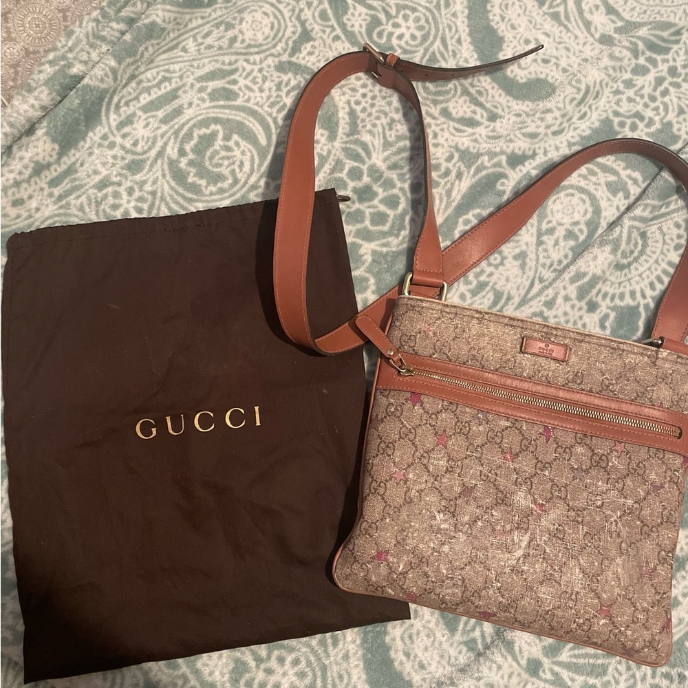 GG Supreme Stars Messenger Bag authentic crossbody